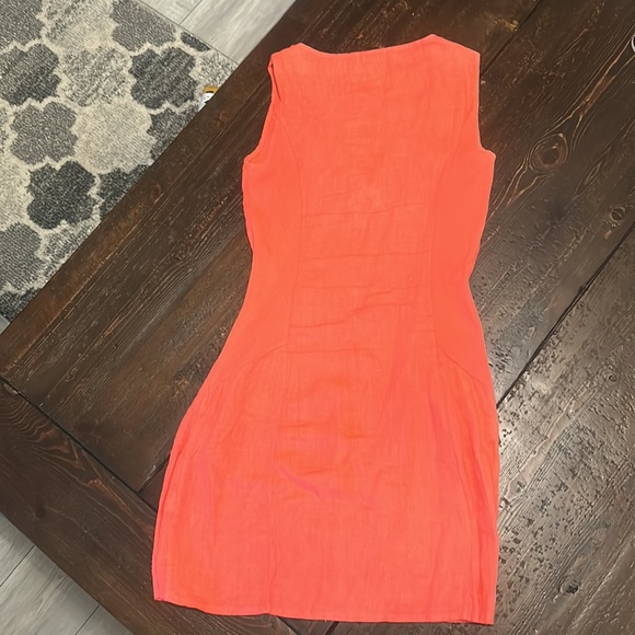 Lightweight linen dress with beaded neckline - Picture 6 of 9